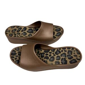 Lemon Jelly Women’s Slides EU Sz 39 US 8 Brown Platform Sandals Leopard Print